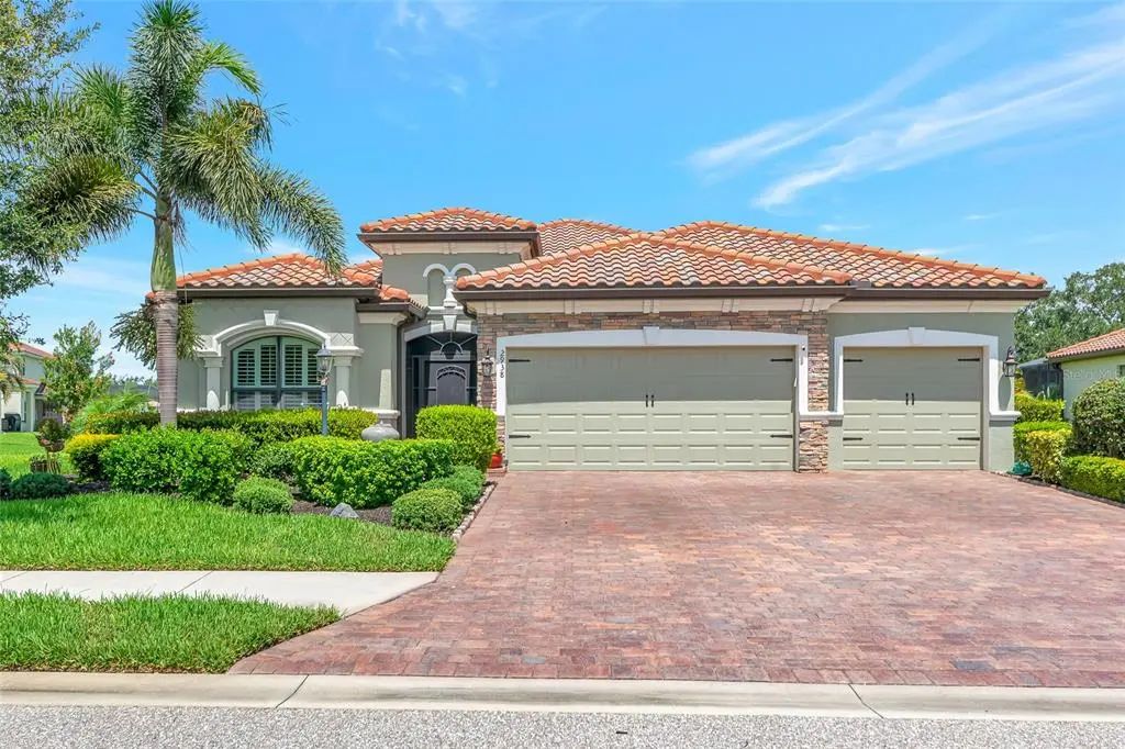 2938 Desert Plain Cove, BRADENTON