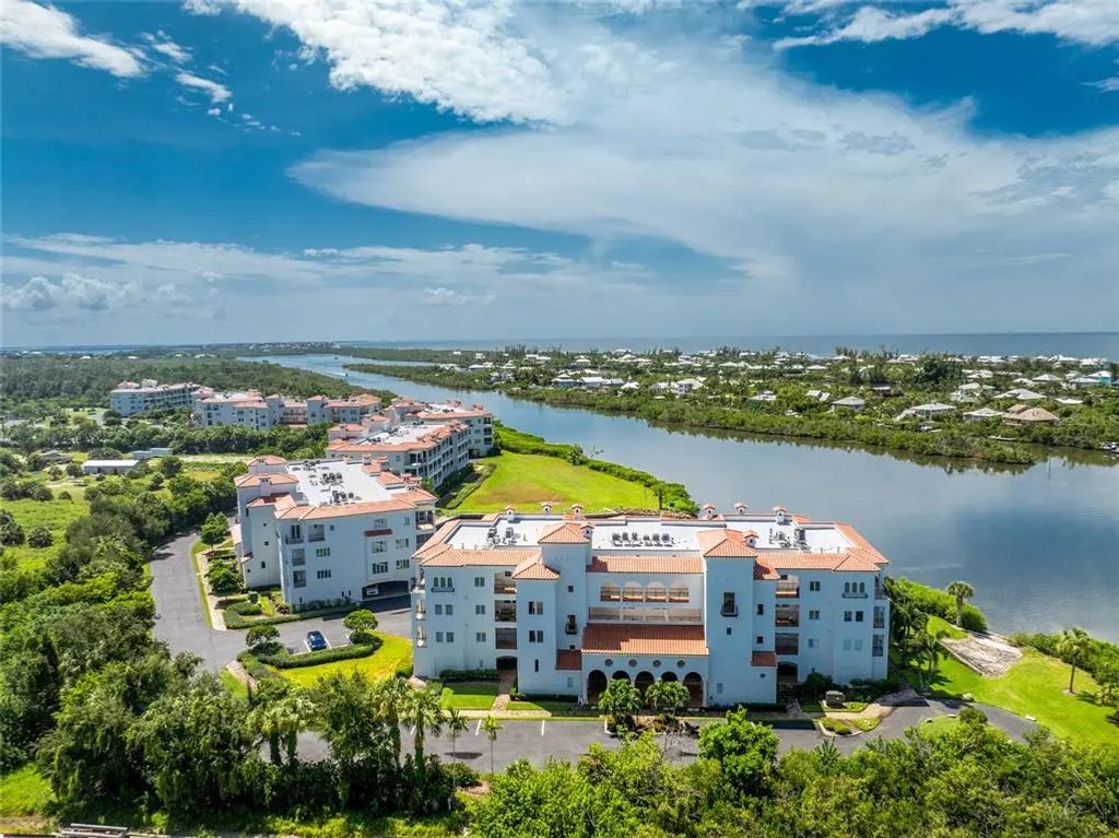 11100 Hacienda Del Mar Boulevard 202, PLACIDA