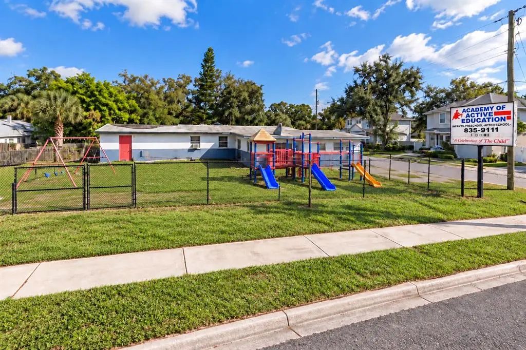 6716 S Macdill Avenue, TAMPA