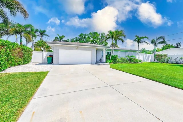 11035 Huron Road, ST PETERSBURG