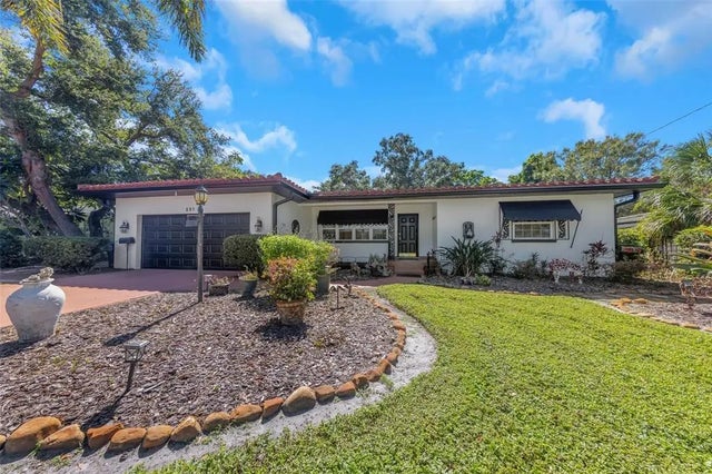251 S Garden Circle, BELLEAIR