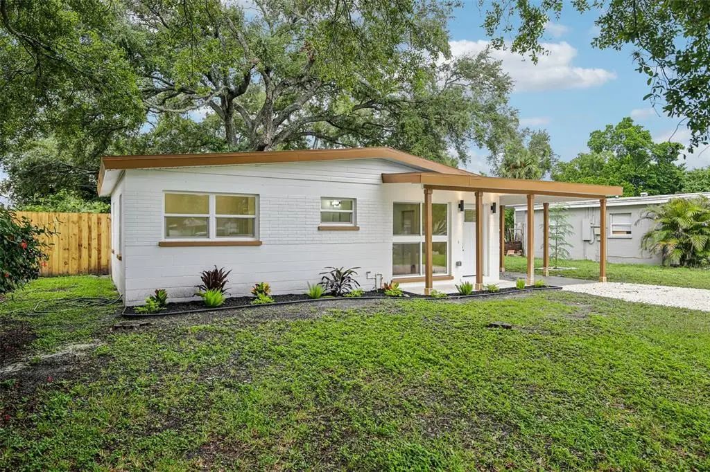 334 E Cornelius Circle, SARASOTA