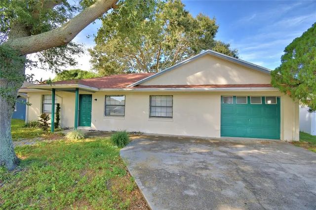 373 Lake Daisy Circle, WINTER HAVEN