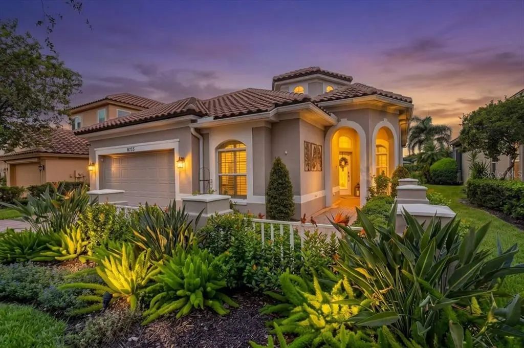 9736 Sago Point Drive, SEMINOLE