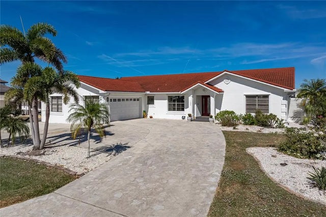 136 Creek Drive Se, PORT CHARLOTTE