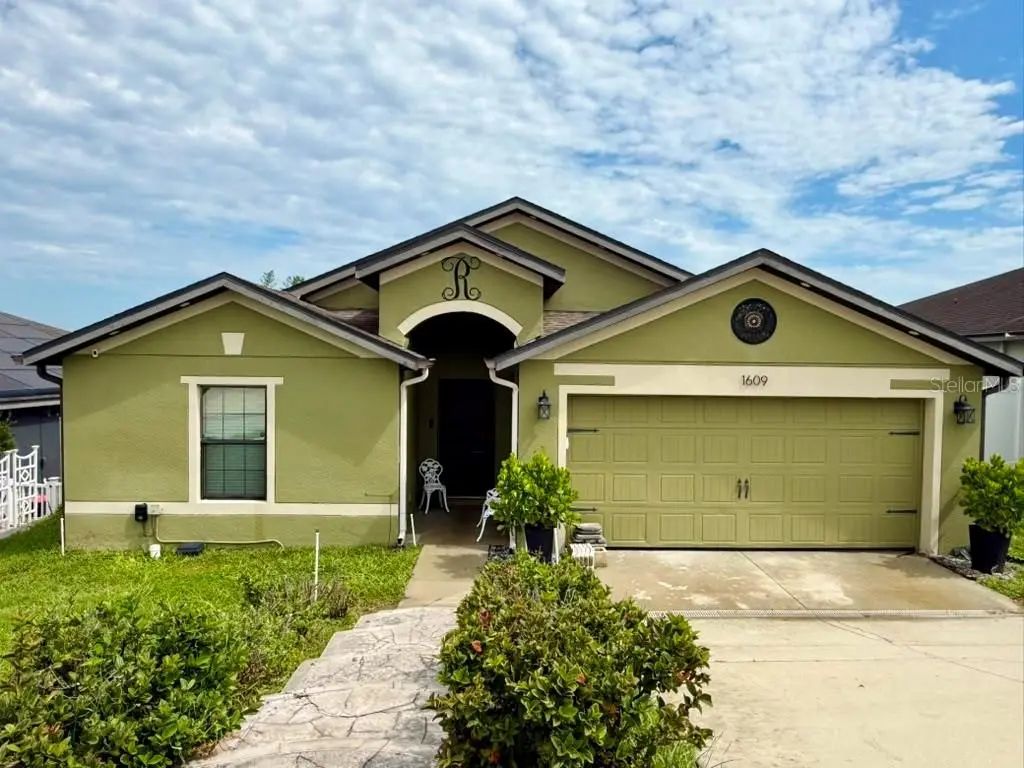 1609 Steely Drive, DUNDEE