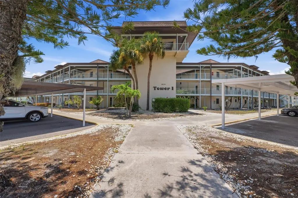 4678 Marine Parkway 105, NEW PORT RICHEY