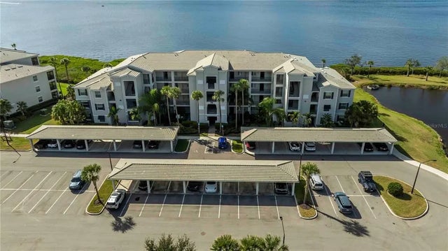 1030 Tidewater Shores Loop 105, BRADENTON