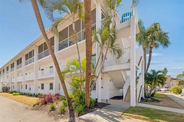 4920 38th Way S 101, ST PETERSBURG