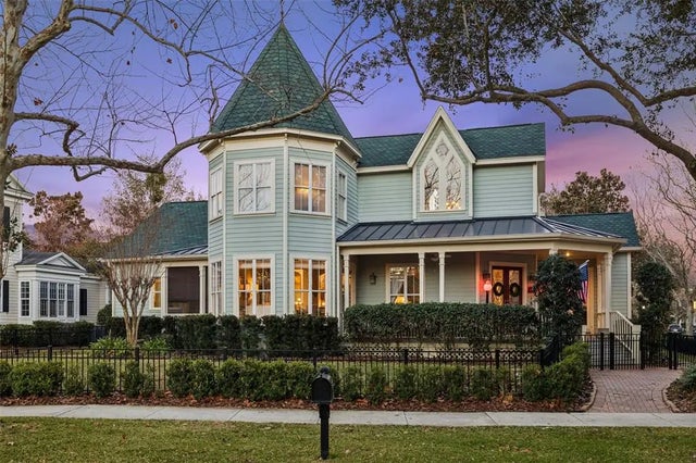 405 Water Street, CELEBRATION