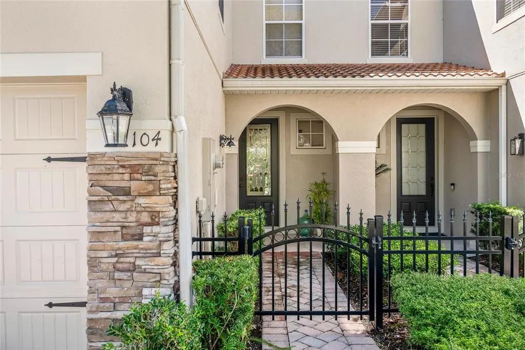 104 Canterbury Bell Drive, OVIEDO