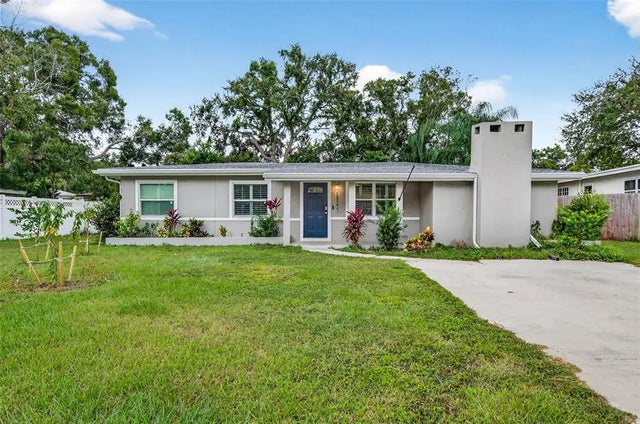 1345 Parkwood Street, CLEARWATER