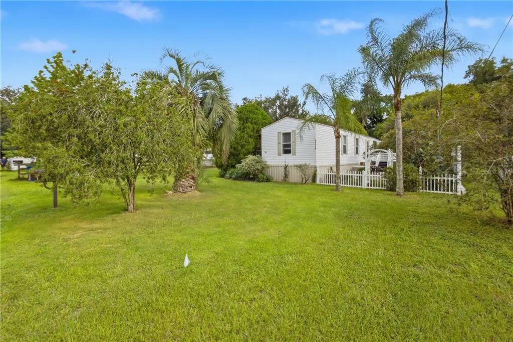 39318 Miramar Drive, ZEPHYRHILLS