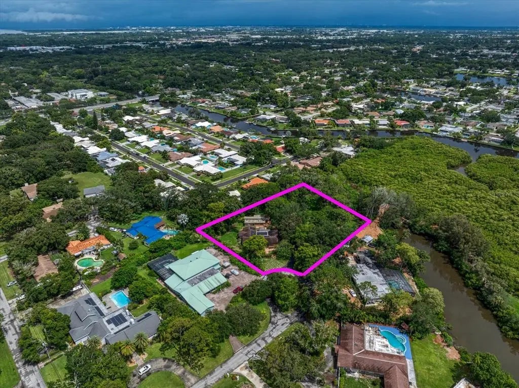 1829 Nottingham Lane, CLEARWATER