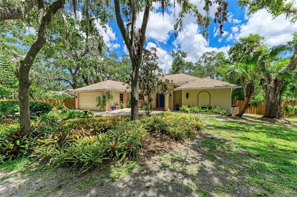 3217 Oak Grove Drive, SARASOTA
