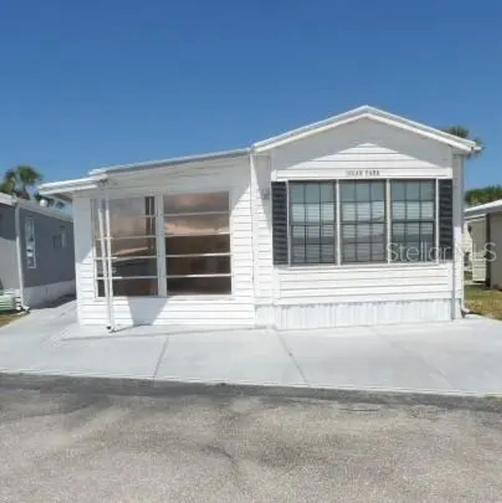 1475 Flamingo Drive 105, ENGLEWOOD