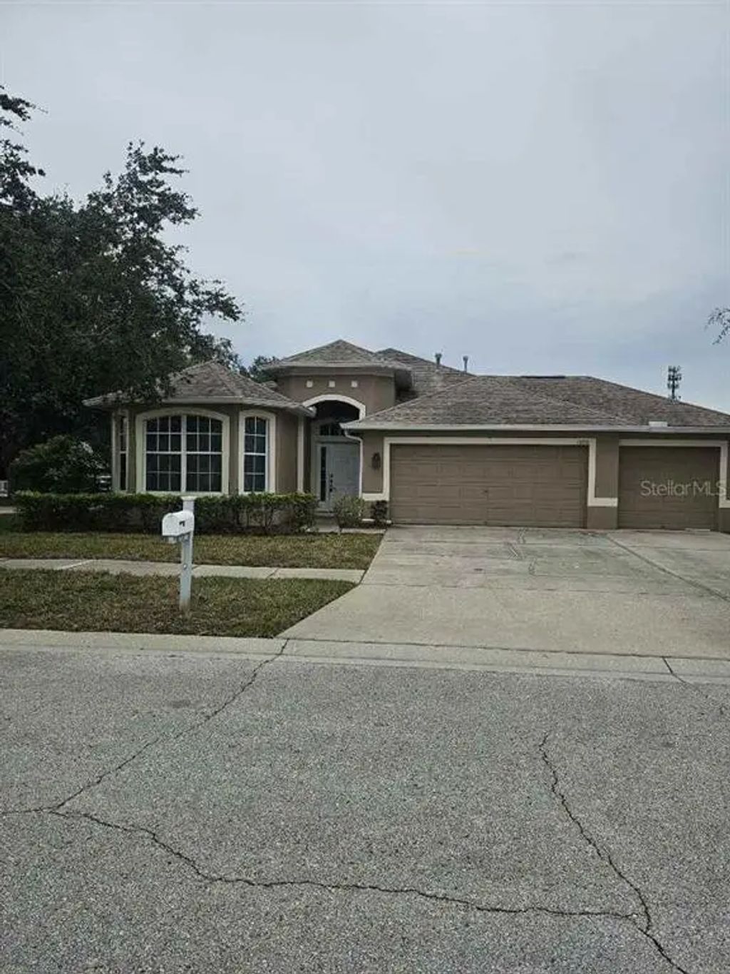 12721 Standbridge Drive, RIVERVIEW