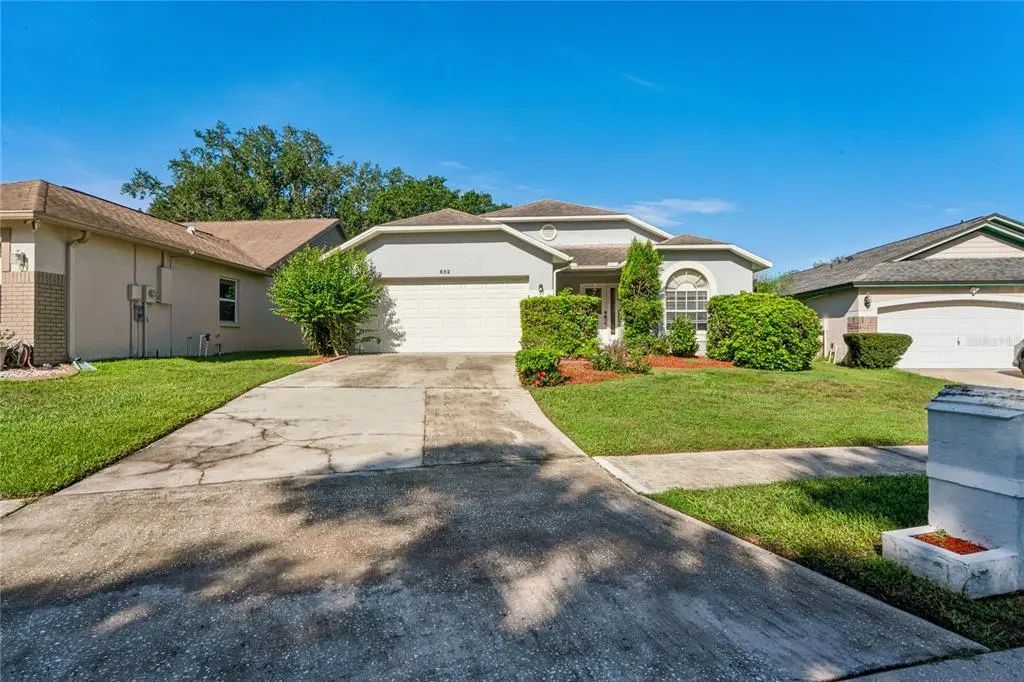 652 Sand Ridge Drive, VALRICO