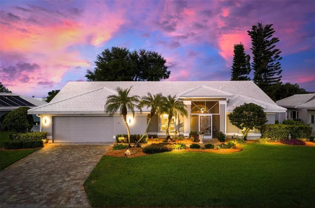 512 Warwick Drive, VENICE