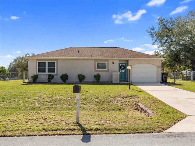 18 Oak Court, OCALA