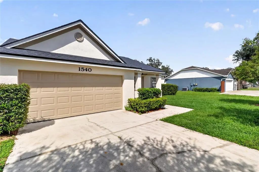 1540 Watson Oaks Ct, LAKELAND