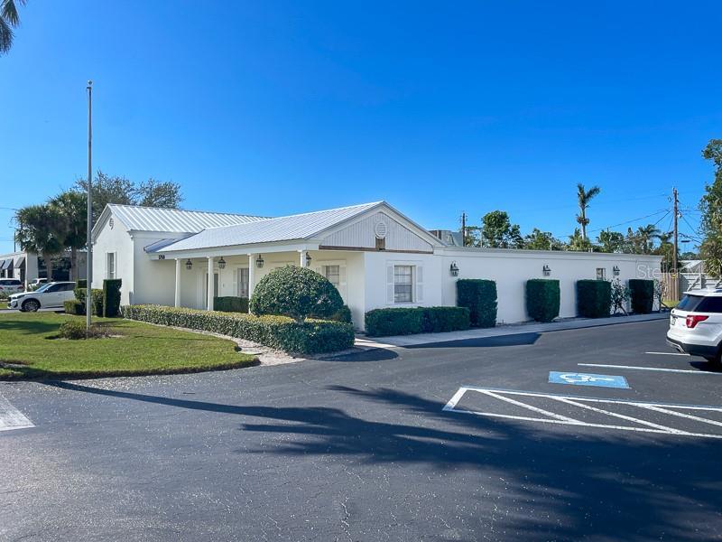 5750 Swift Road, SARASOTA