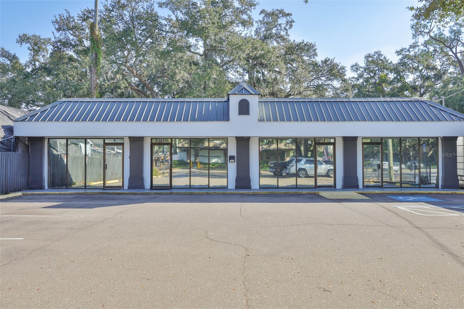 Photo of Listing #TB8451029