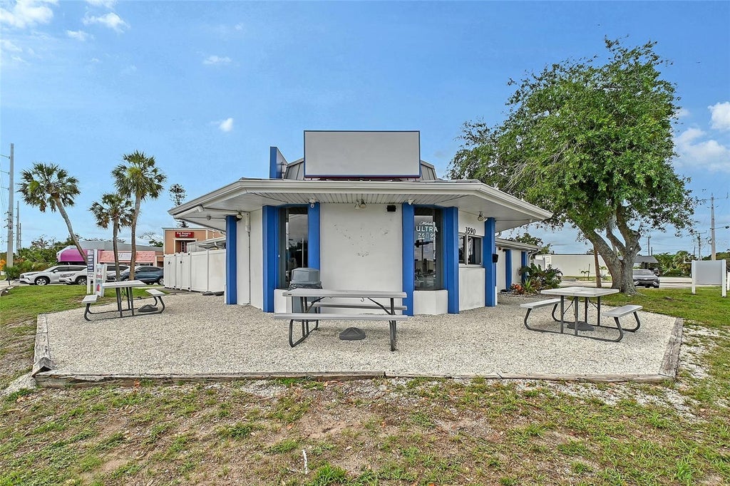 3590 Webber Street, SARASOTA