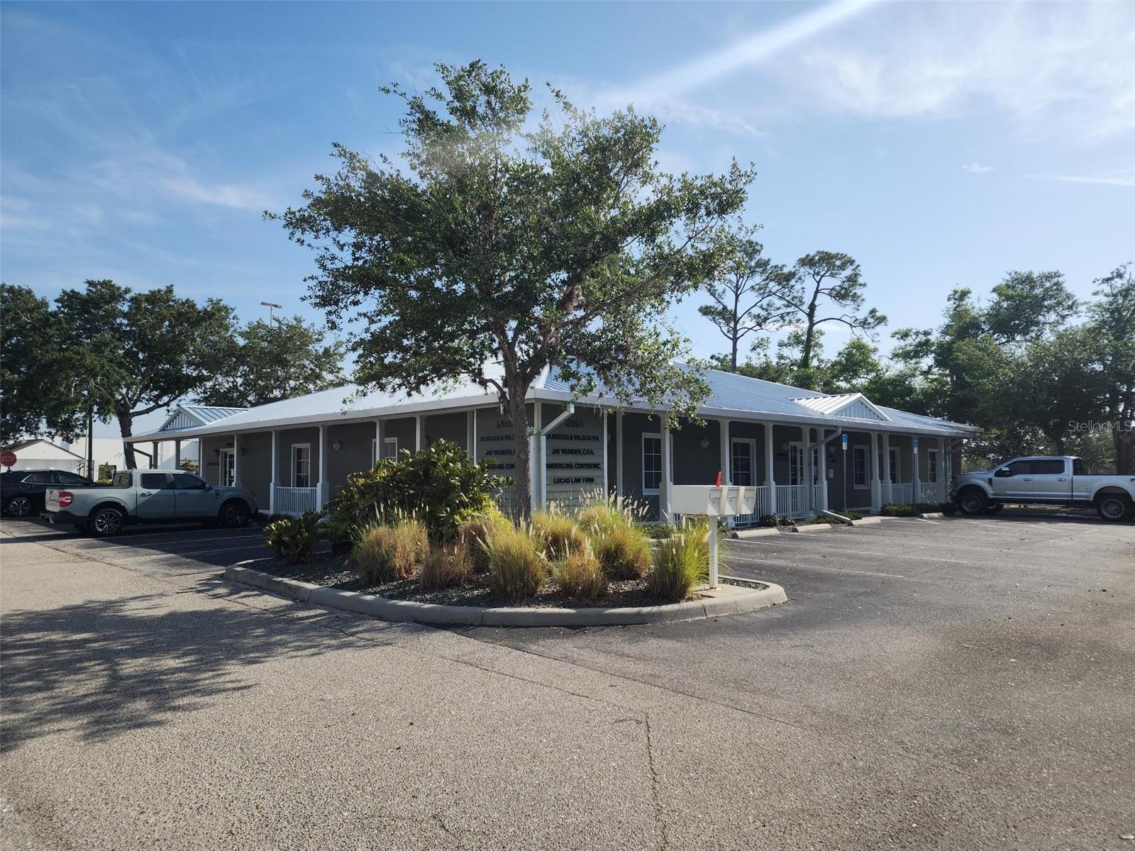 Photo of Listing #C7509552