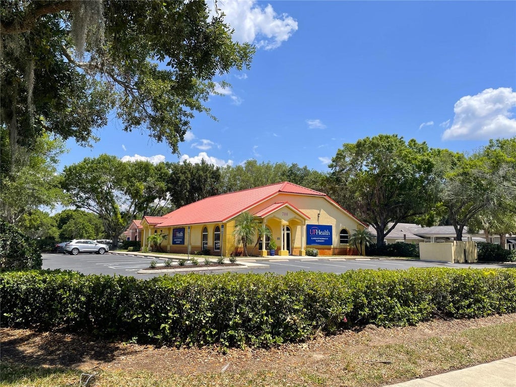 700 Doctors Court, LEESBURG