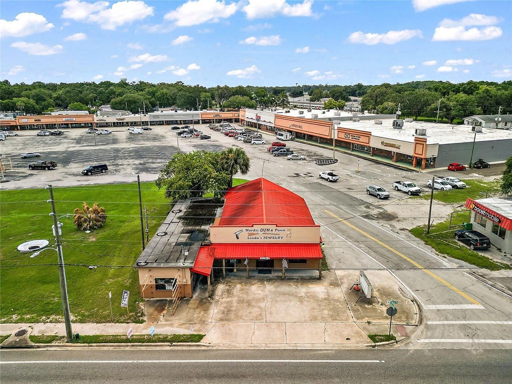 324 South Main Street, WILDWOOD