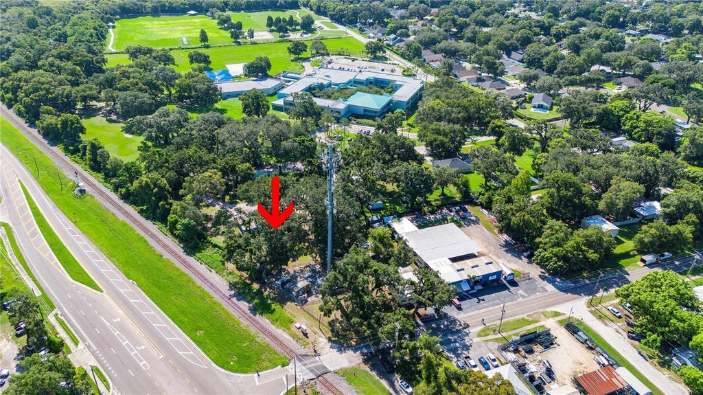 1503 Lakeview Avenue, SEFFNER