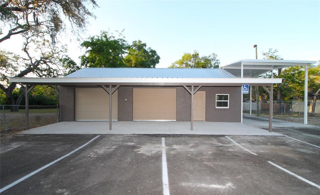 114 West Myers Boulevard, MASCOTTE