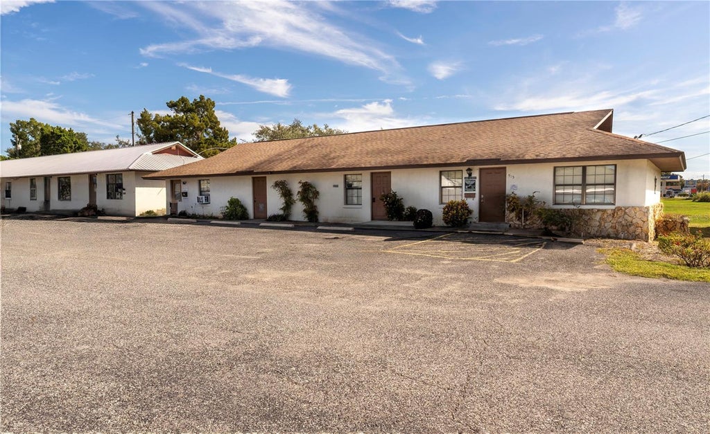 915 East Alfred Street, TAVARES