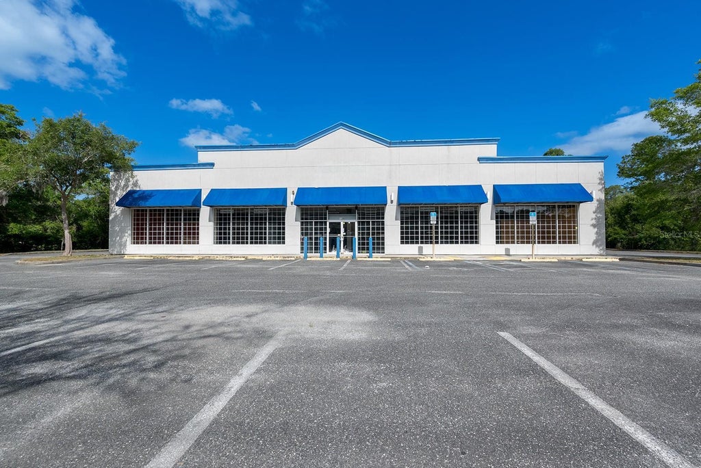 1699 North Temple Avenue, STARKE