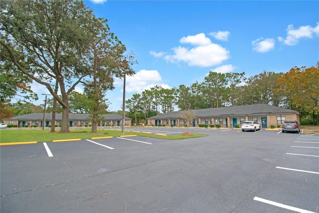 550 Balmoral Circle N 3rd Building, JACKSONVILLE