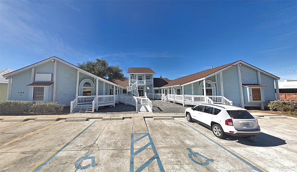 1365 North Courtenay Parkway, MERRITT ISLAND