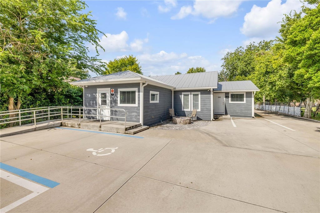 240 North Ridgewood Avenue, EDGEWATER