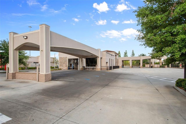 1581 Berwick Drive, CHAMPIONS GATE