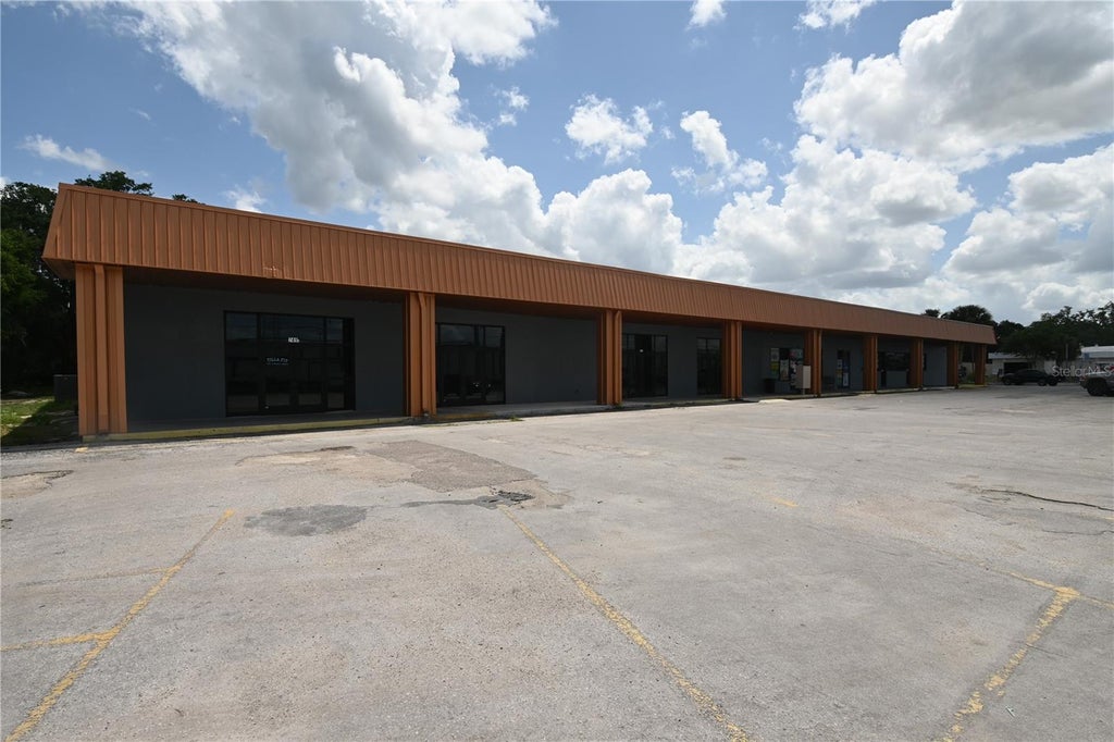 749 South Central Avenue, UMATILLA