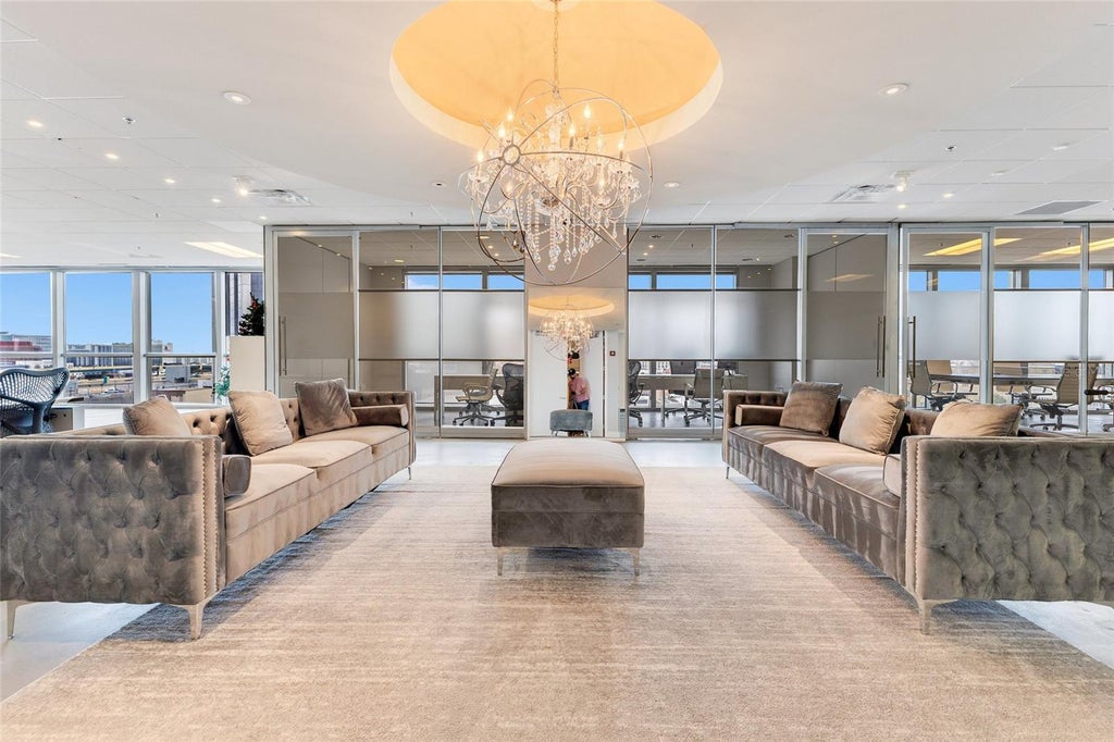 121 South Orange Avenue 850/880, ORLANDO