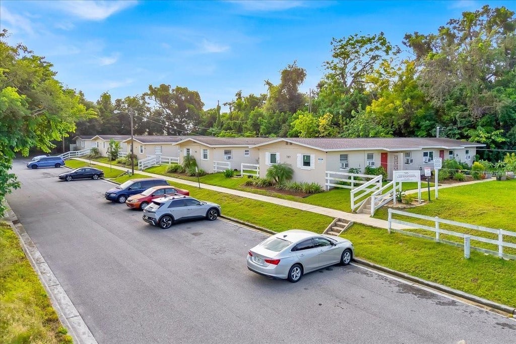 757-797 Roane Road, CLERMONT