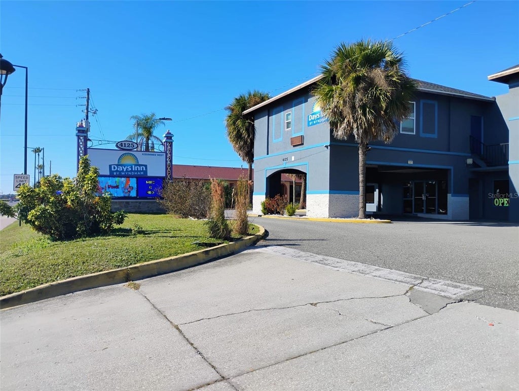 4125 West Vine Street, KISSIMMEE