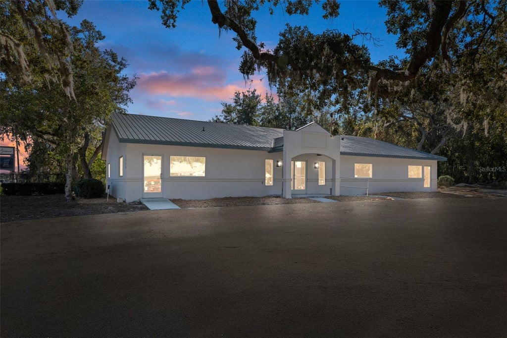 2519 W Highway 44, INVERNESS