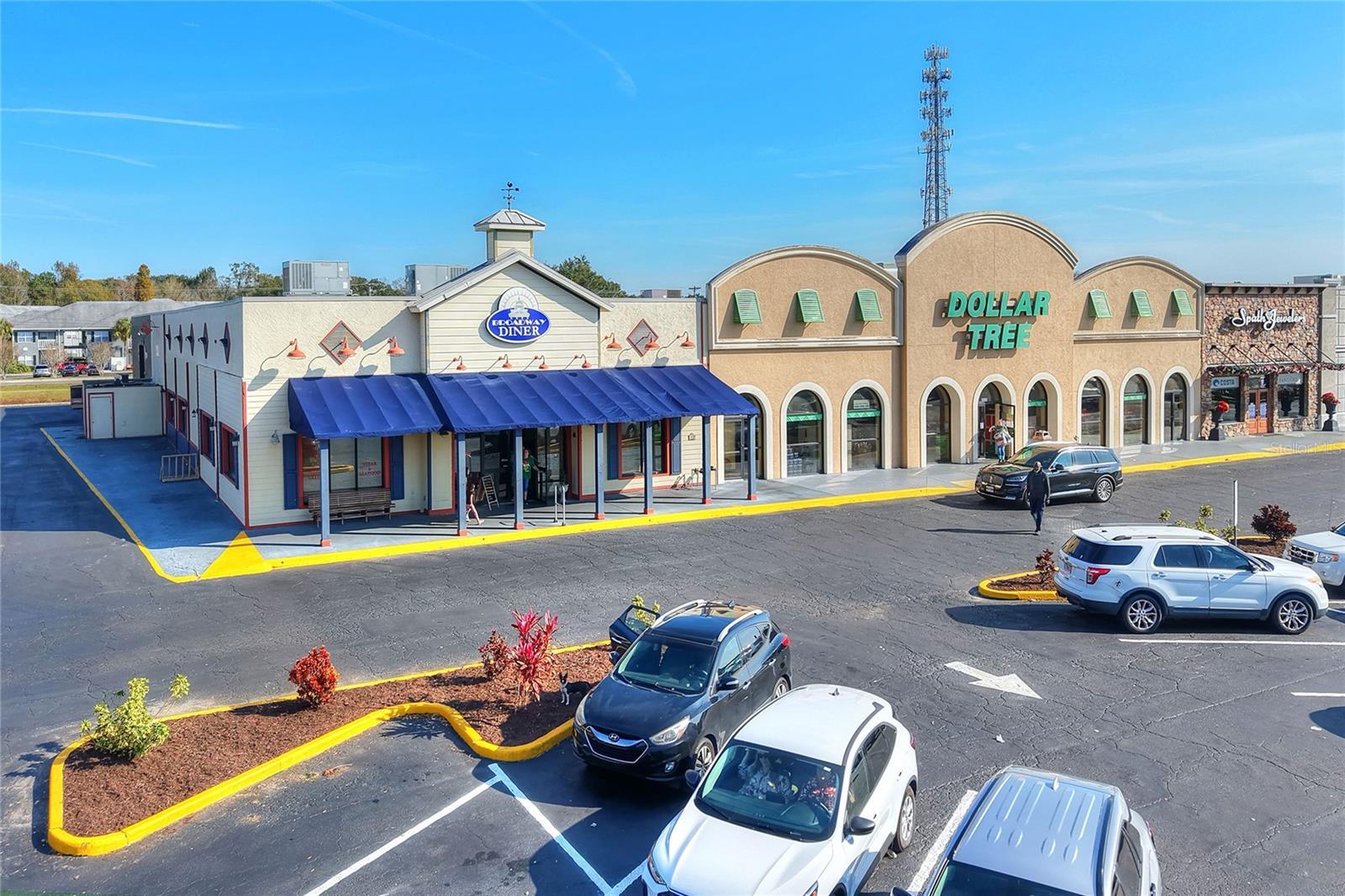 Photo of Listing #P4937257