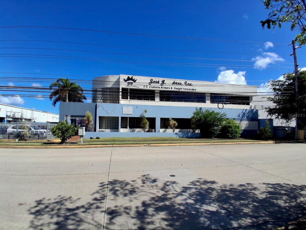 27 Amelia, GUAYNABO