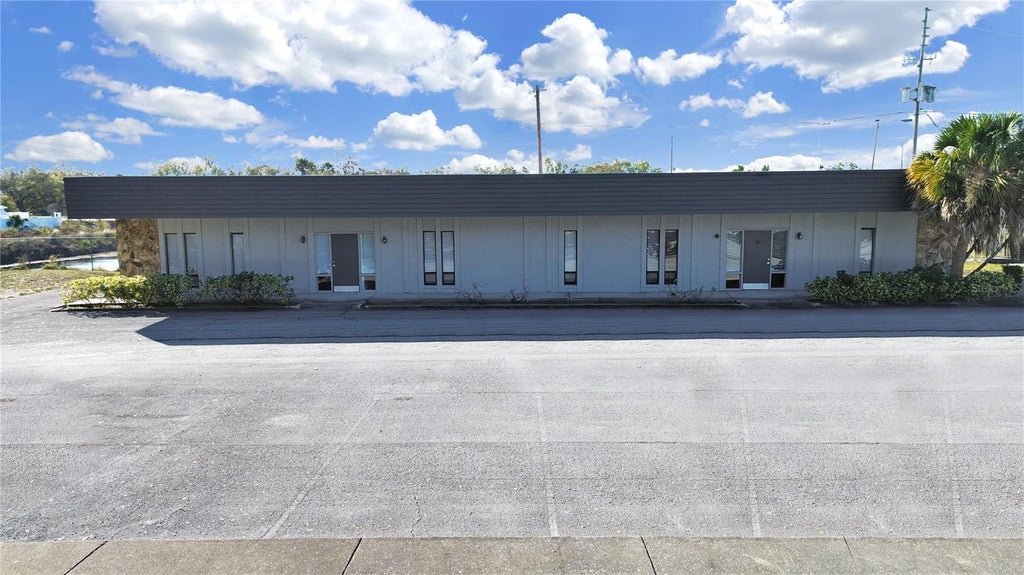 10333 Seminole Boulevard 13/14, LARGO