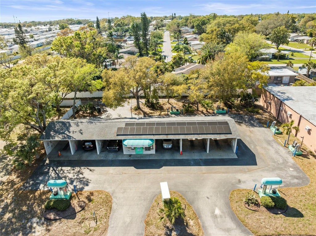 1496 Seminole Boulevard, LARGO