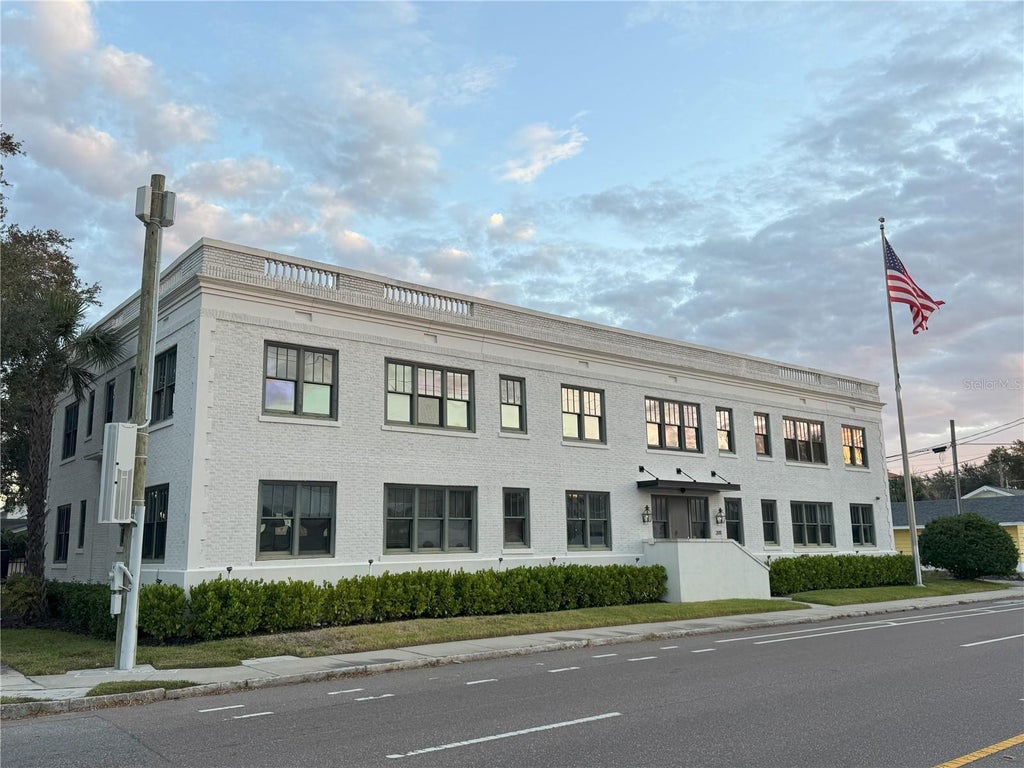 2011 West Cleveland Street, TAMPA