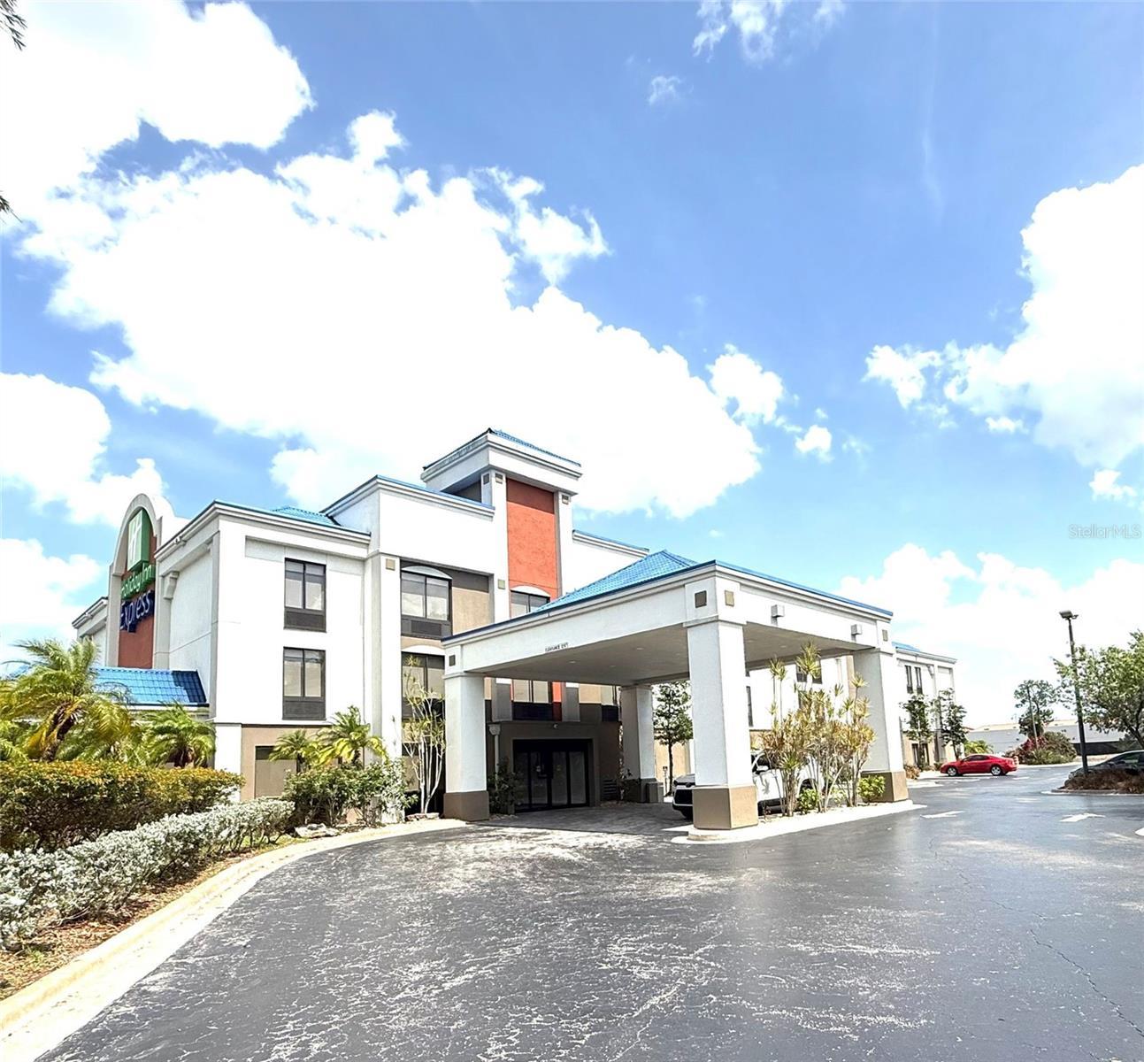 Photo of Listing #TB8399476